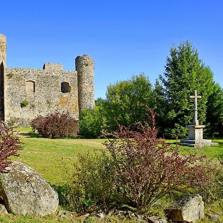 A La Ferme Avec Terrasse, Proche Loire, Allier, Puy De Dome, Animaux Bienvenus - Fr-1-496-235 Holiday home *