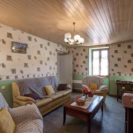Séjour à la campagne à La Ferme Avec Terrasse Et Animaux Admis - Fr-1-496-235 Saint-Marcel-dʼUrfé